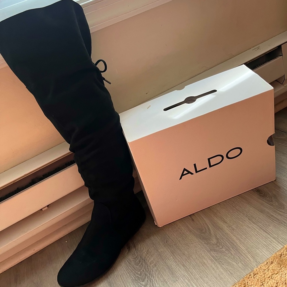 ALDO - Leona-98 - Size 7